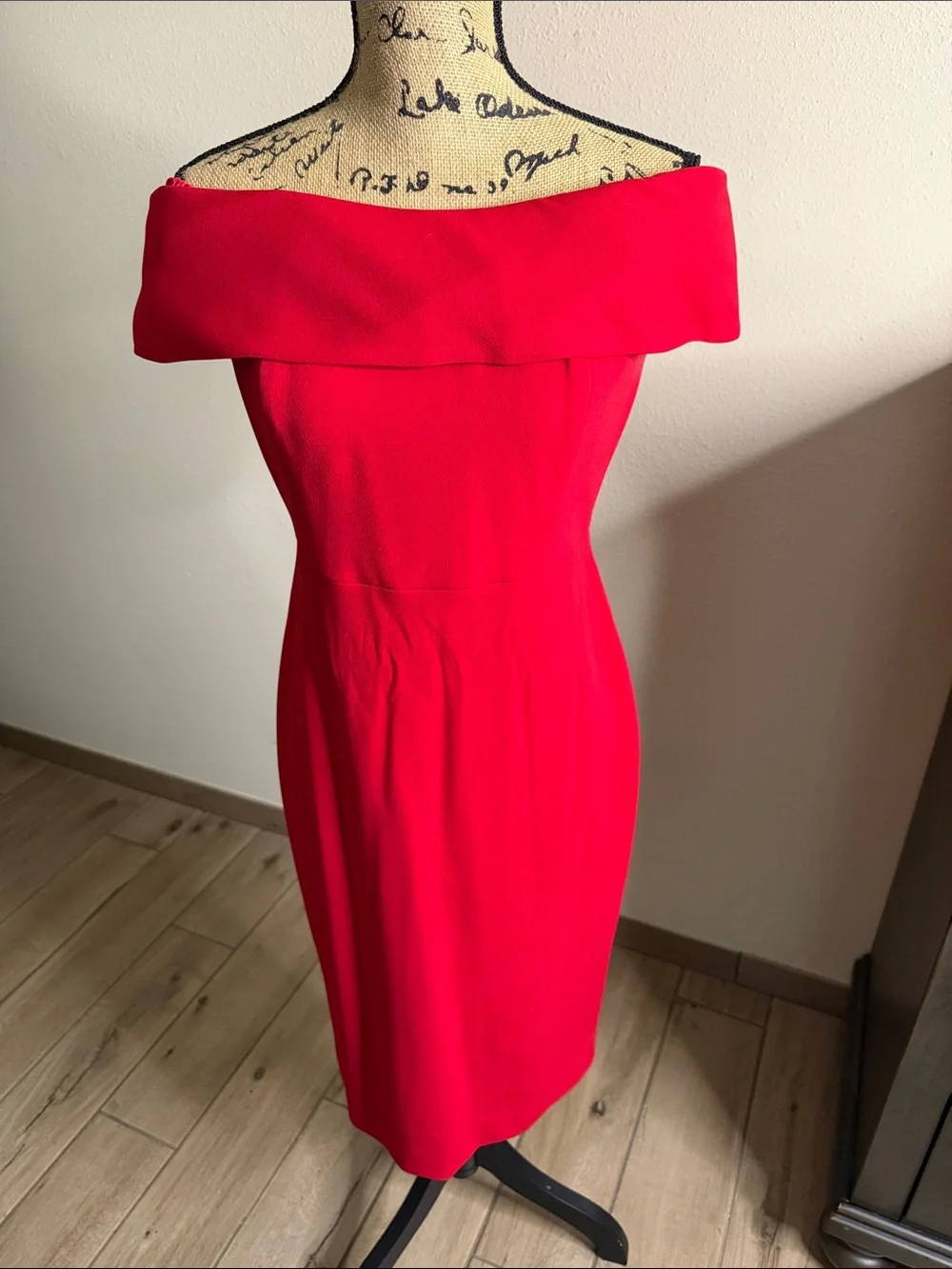 calvin klein red sheath dress Calvin Klein Red Sheath Dress with Cut Out Sleeves, Size 10